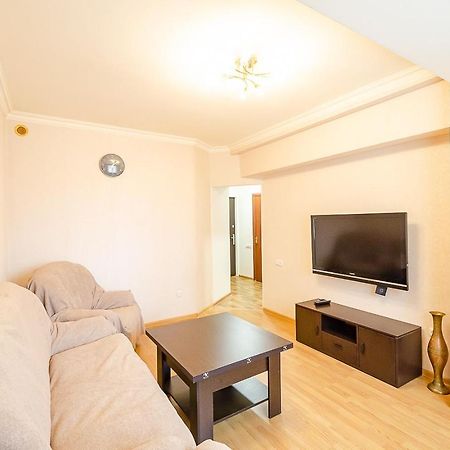 Excellent Apartment In The Center Of The Capital.Amiryan Erivan Exterior foto